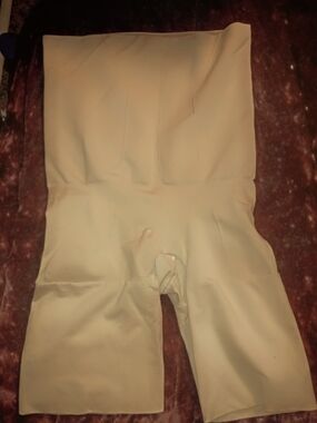 SPANX Nude/Beige High-Waist Shaping Shorts